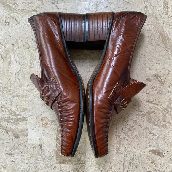 Vintage Brown Leather Slip On Penny Loafers Block Heel Size 8.5 M/W - Picture 2 of 12
